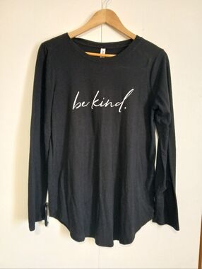 Zenana Premium "Be Kind" Graphic Tunic Top Small Black Long Sleeve